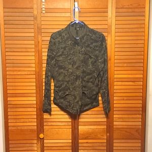 Ana womens jacket camo.